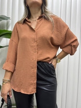 A01483 kremit yaka taşlı gömlek