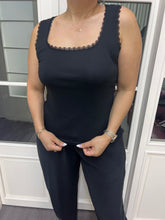 A02621 kare yaka dantel detaylı askılı bluz