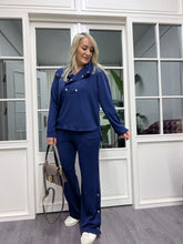 A02125 navy blue snap-button set