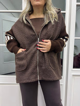 A02108 kahve buklet mont