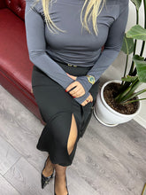 A01769 önü yırtmaçlı kemerli siyah etek