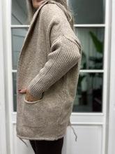 A02107 bej triko hırka