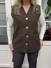 A02242 kahve düğmeli yelek