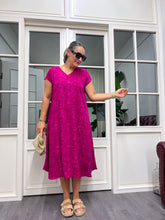 A02034 fuşya viskon kumaş elbise