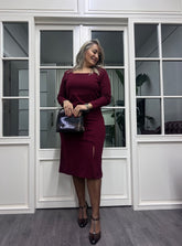 A02167 bordo kare yaka yırtmaçlı Likralı elbise