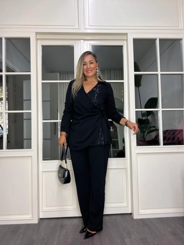 A02735 yakalı Payet garni bağlamalı likralı takım