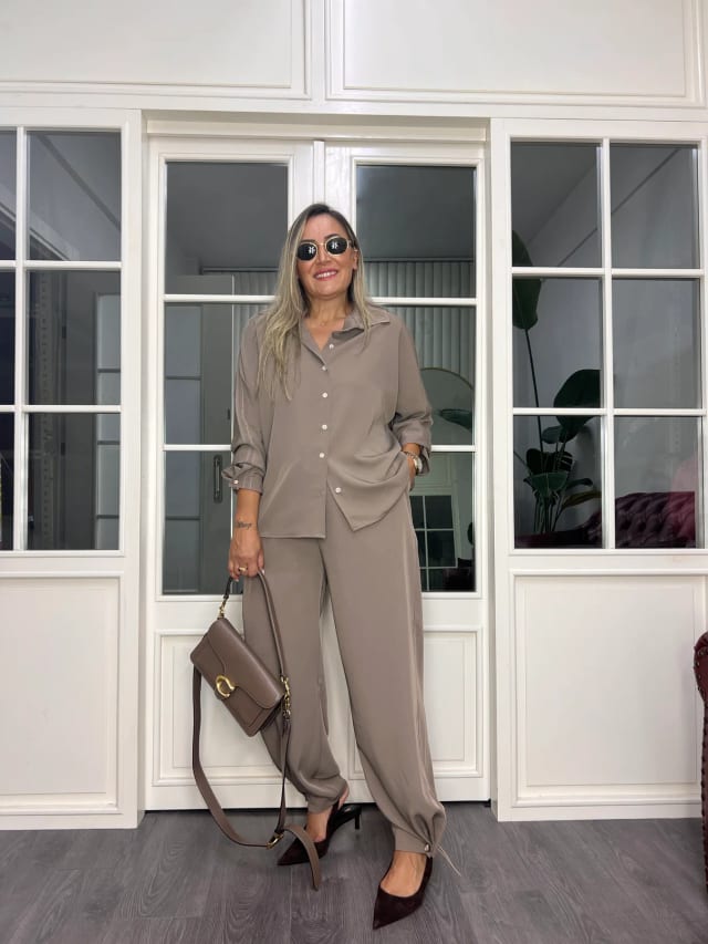 A02744 vizon taş rengi premium kalite crep dökümlü gömlek pantolon takım 