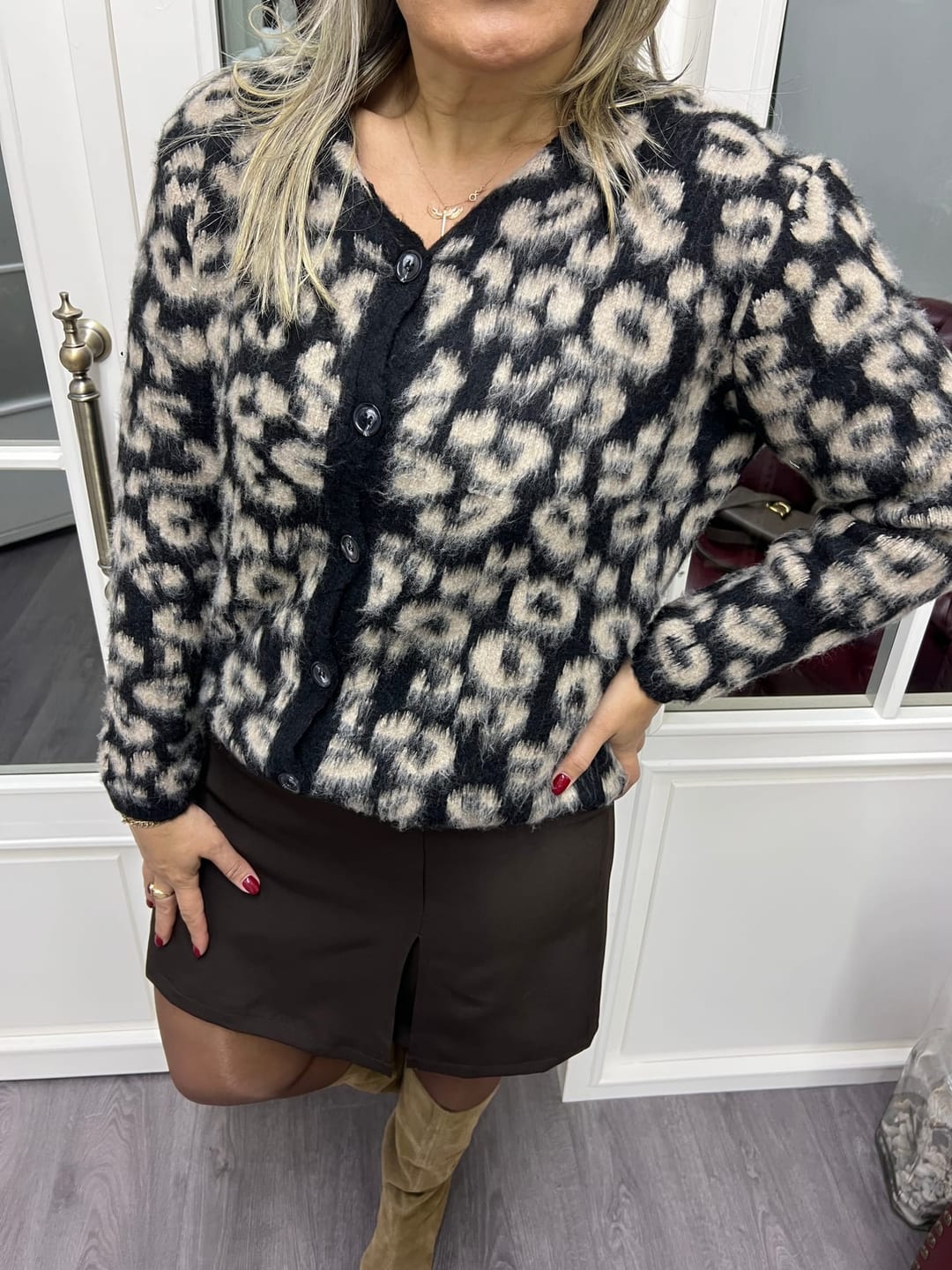 A02122 leopar hırka