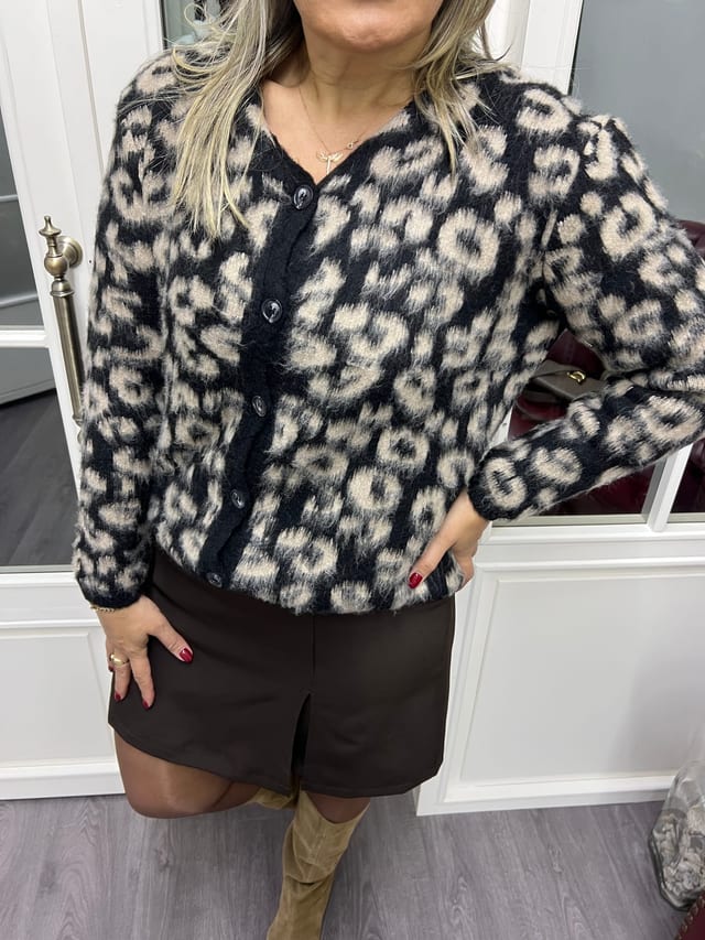 A02122 leopar hırka