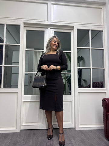 A02168 kahve kare yaka yırtmaçlı likralı elbise