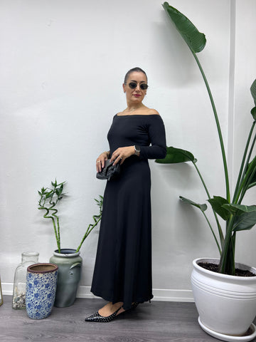 A01476 Madonna yaka yırtmaçlı likra maxi elbise