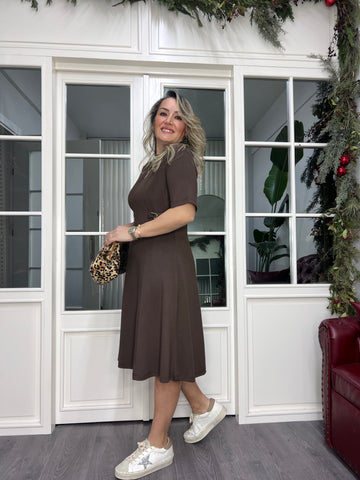 A02343 kahve yanları tokalı likralı elbise