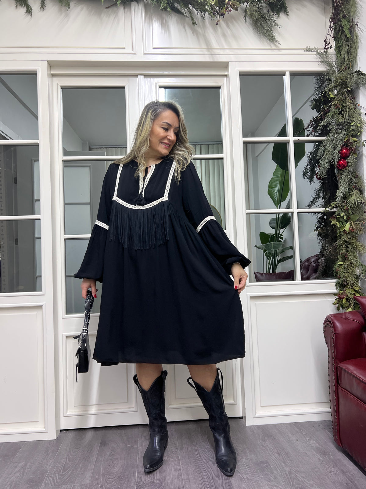 A02307 siyah saçaklı bol elbise