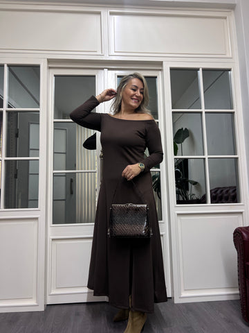 A02173 kahve modal kumaş madonna elbise