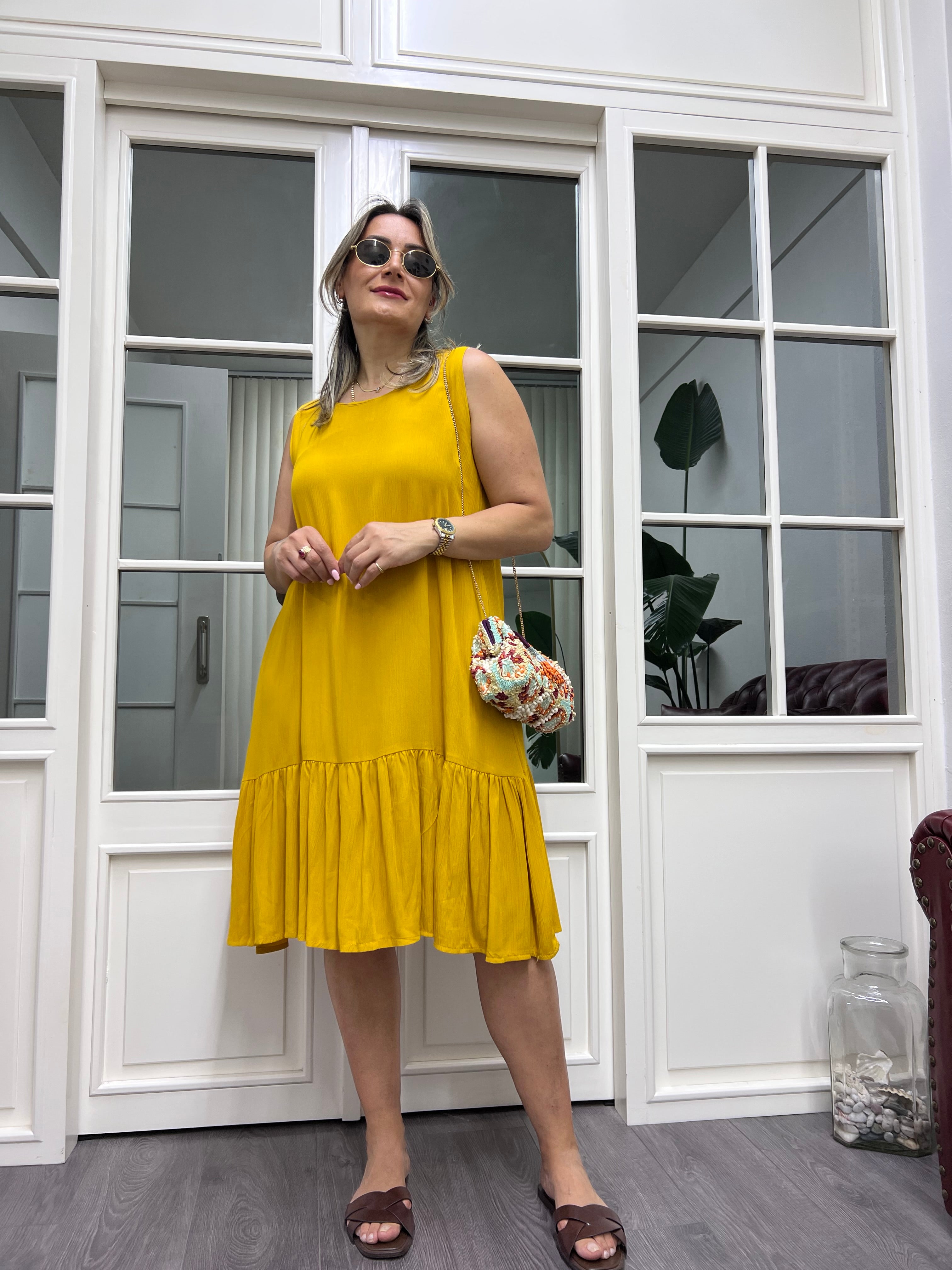 A01906 sıfır kol eteği fırfırlı elbise