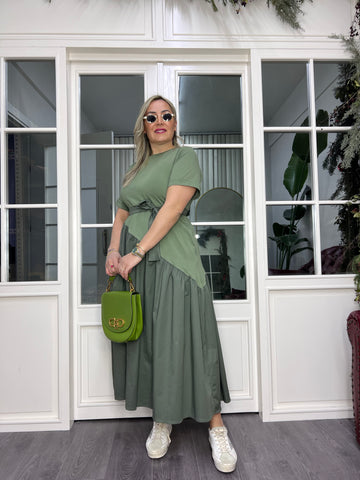 A02408 yeşil etekleri poplin bağcıklı elbise
