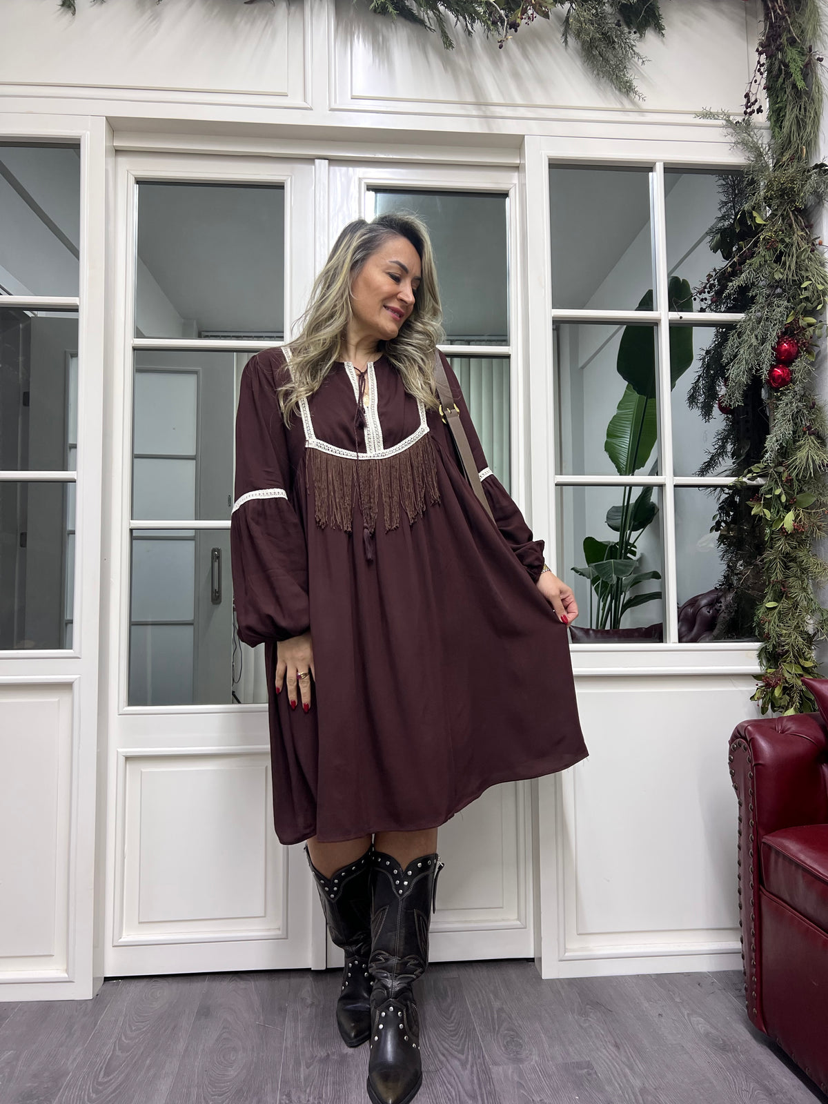 A02306 püsküllü viskon kahve elbise