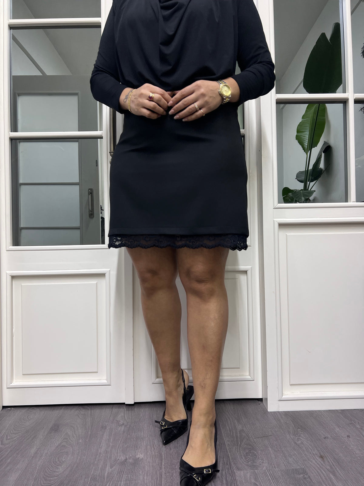 A02270 dantelli etek