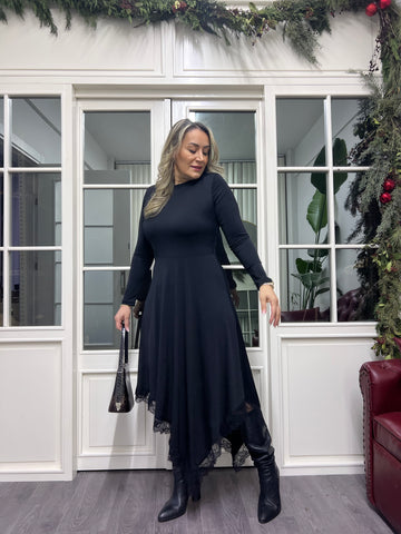 A02274 etekleri dantelli elbise