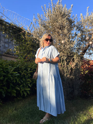 A02455 mavi yakalı düğmeli bol kesim tensel kumaş elbise