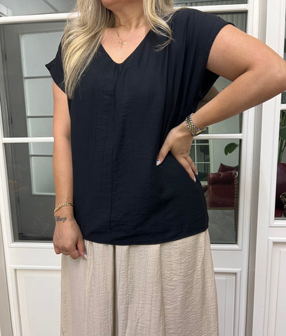 A02633 siyah tensel çilek kumaş bluz