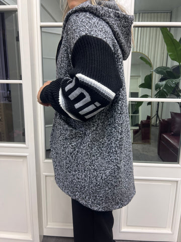 A02150 gri buklet mont