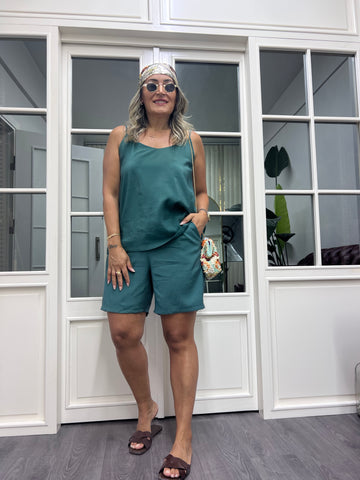 A01992 yeşil askılı tensel şort takım