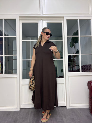 A02575 kahve yakalı likralı cepli maxi elbise