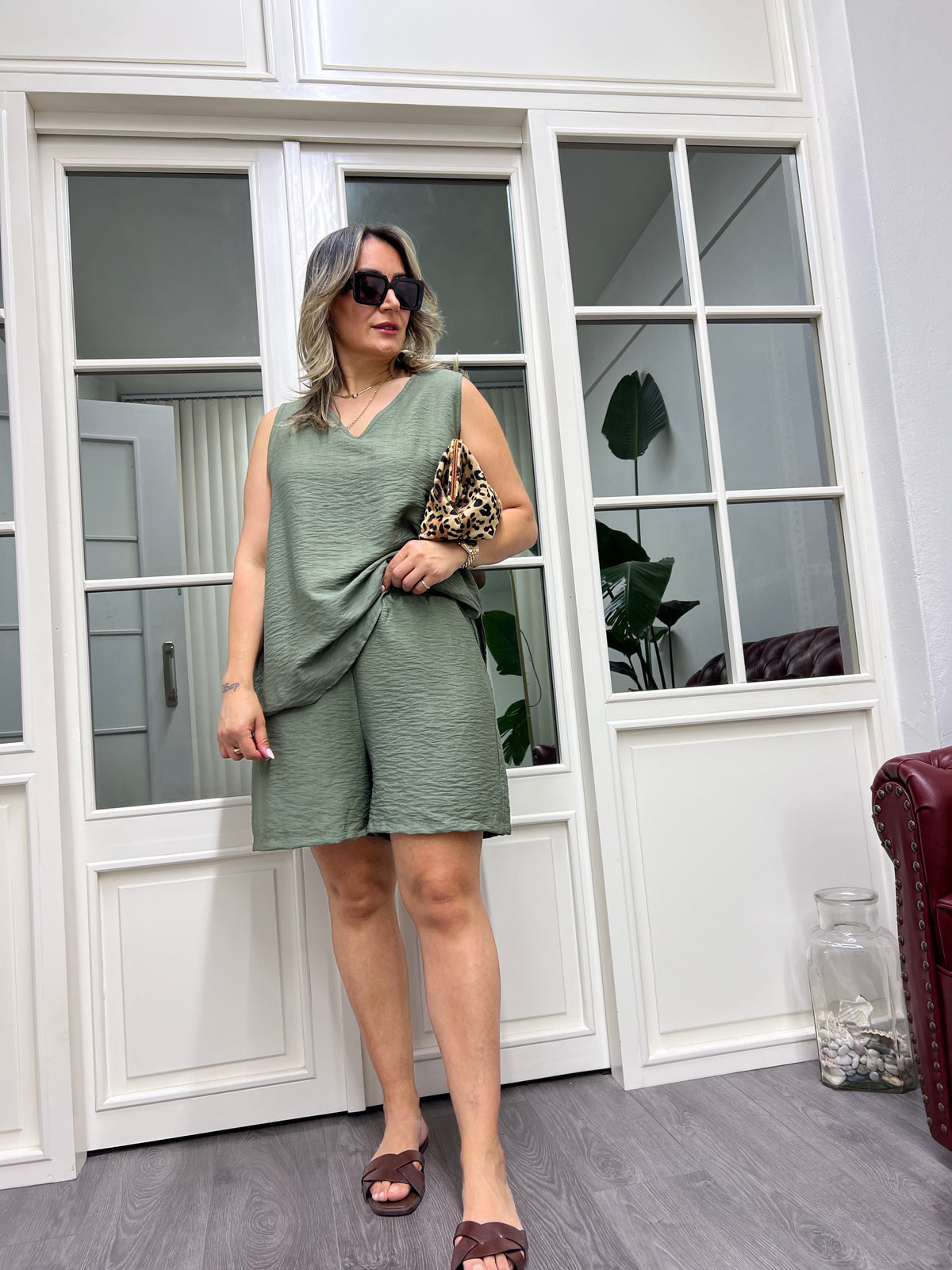A01922 haki yeşili şort takımı