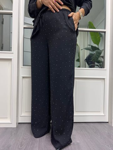 A02054 crep kumaş dökümlü taşlı pantolon