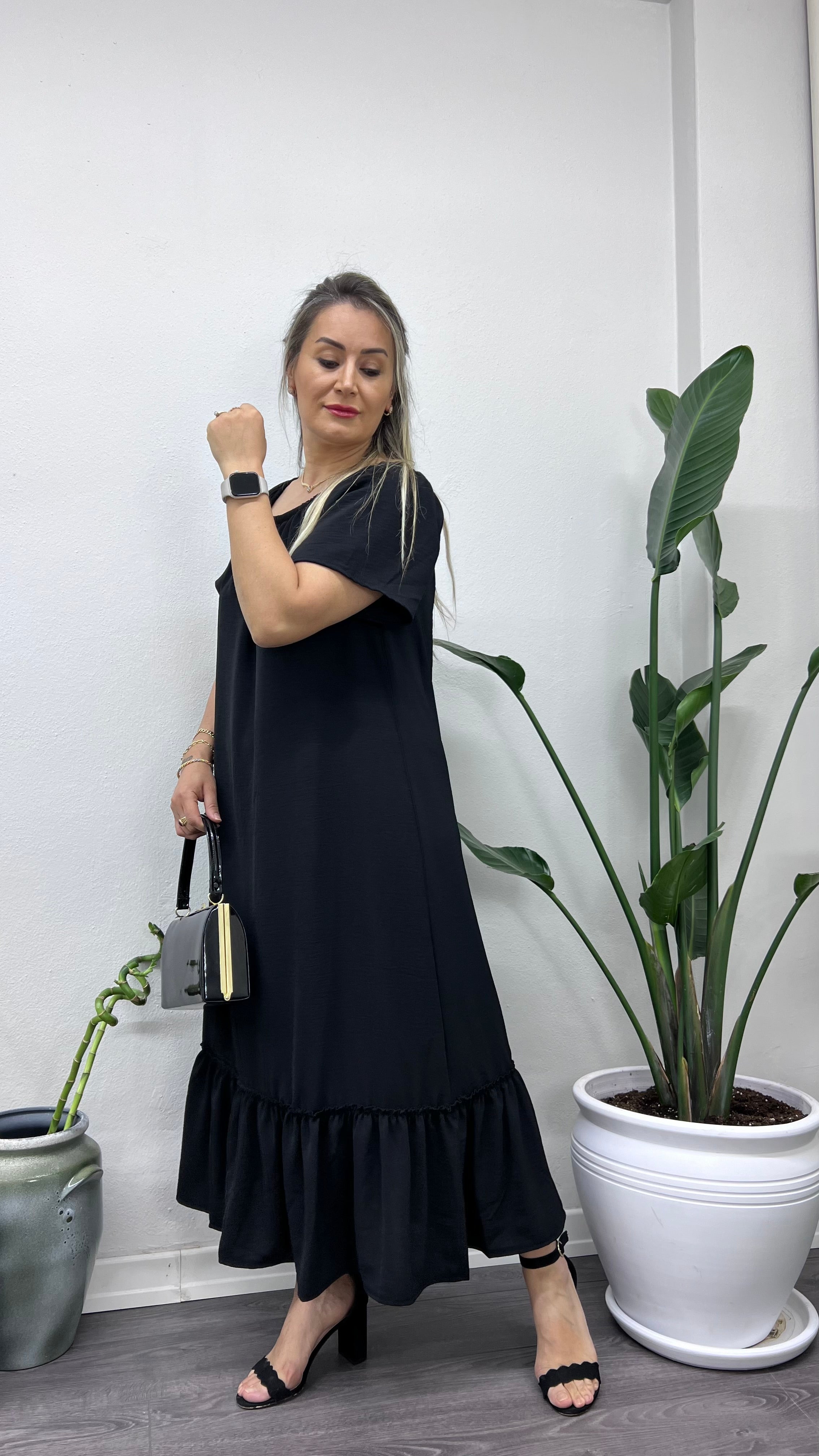 A0123 model madonna yaka siyah Ayrobin
