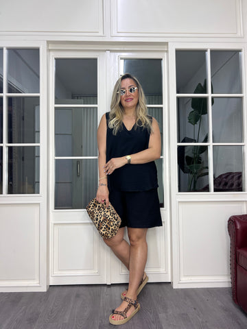 A02587 beli lastikli ayrobin şort takım