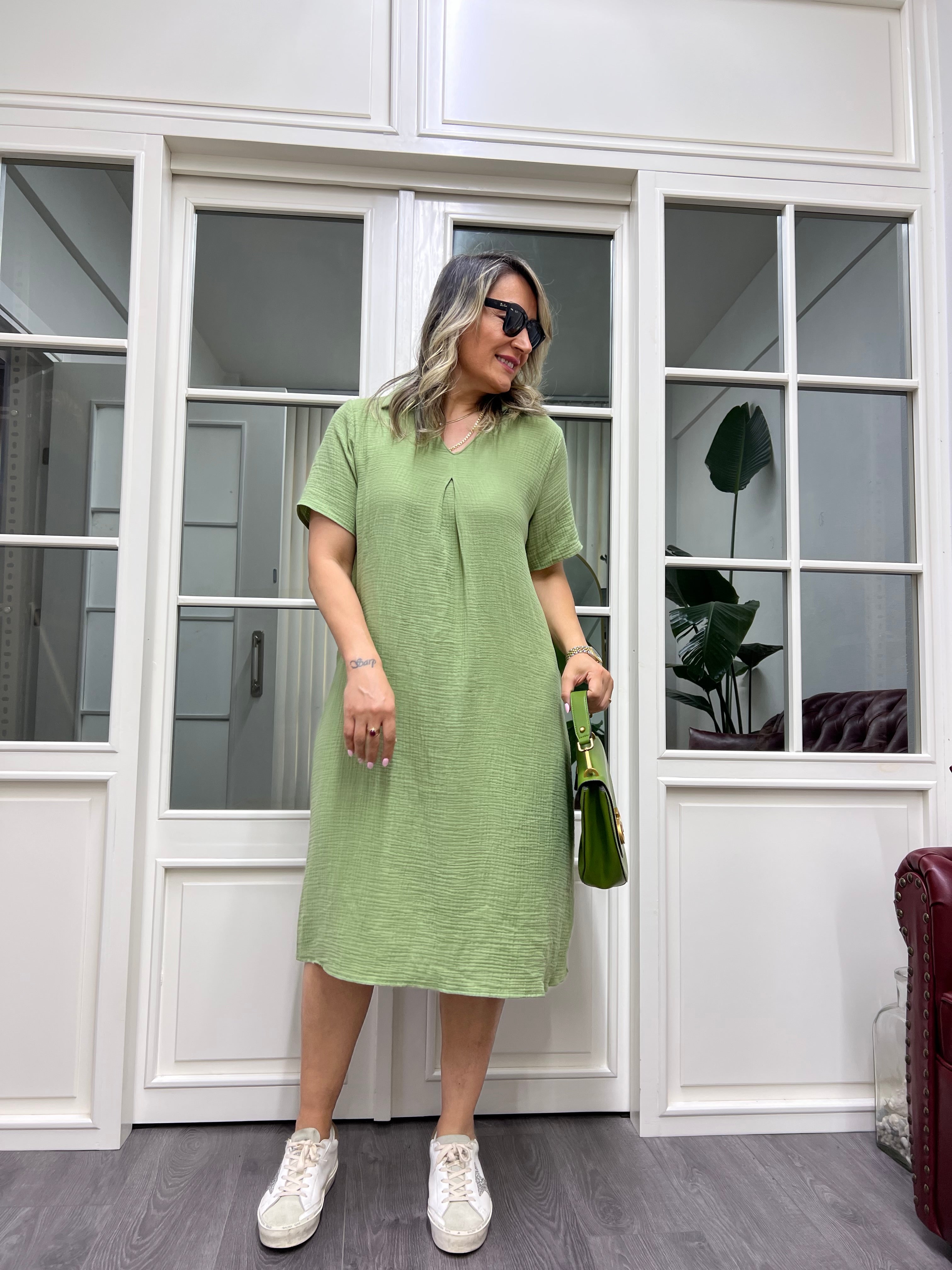 A01916 yakalı yeşil müslin elbise