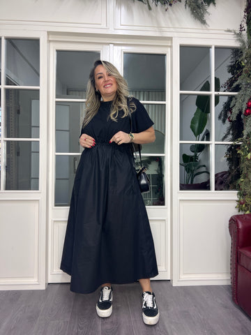 A02356 siyah etekleri poplin büzgülü elbise