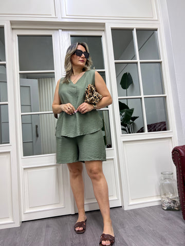 A01922 haki yeşili şort takımı