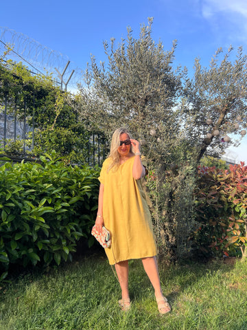 A02475 mustard v-neck ayrobin collared dress