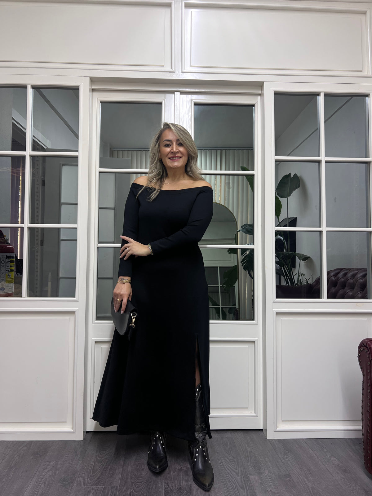 A02172 siyah modal kumaş madonna elbise