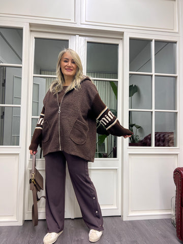 A02108 kahve buklet mont