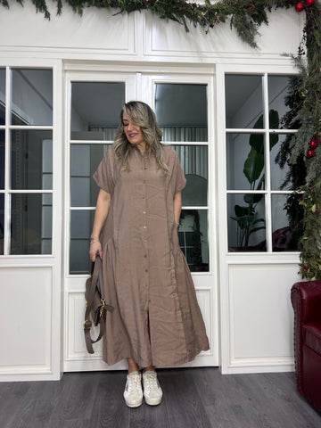 A02365 bej rengi owersize düğmeli bol maxi elbise