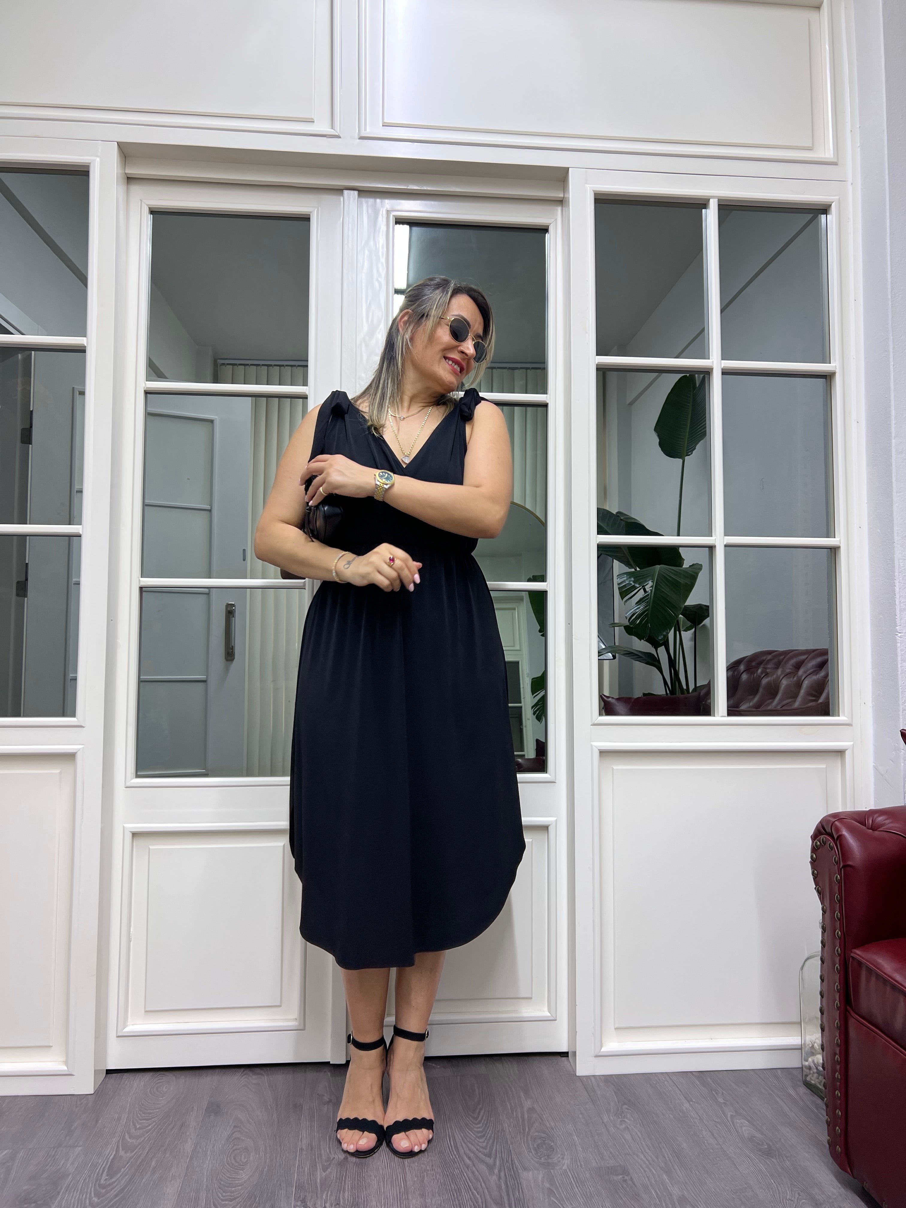 A01891 omuzları bağlamalı beli lastikli likralı elbise