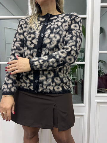 A02122 leopar hırka