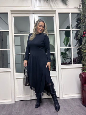 A02274 etekleri dantelli elbise