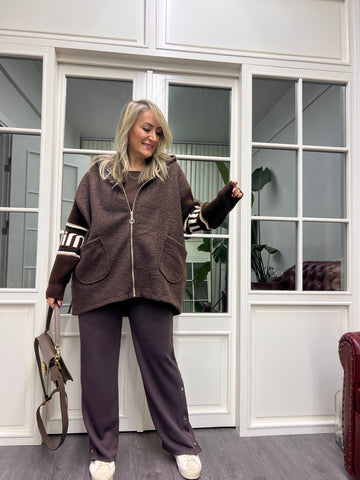 A02108 kahve buklet mont