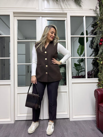 A02242 kahve düğmeli yelek