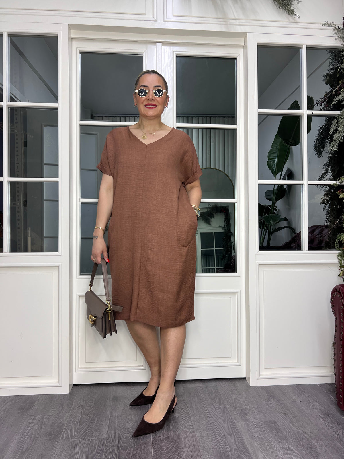 A02484 coffee aero pocket dress