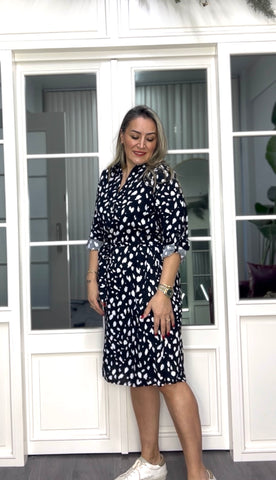 A02319 siyah beyaz viskon kumaş elbise