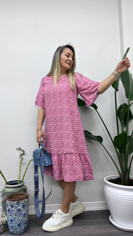 A032-pembe çıtır desen bodrum elbise