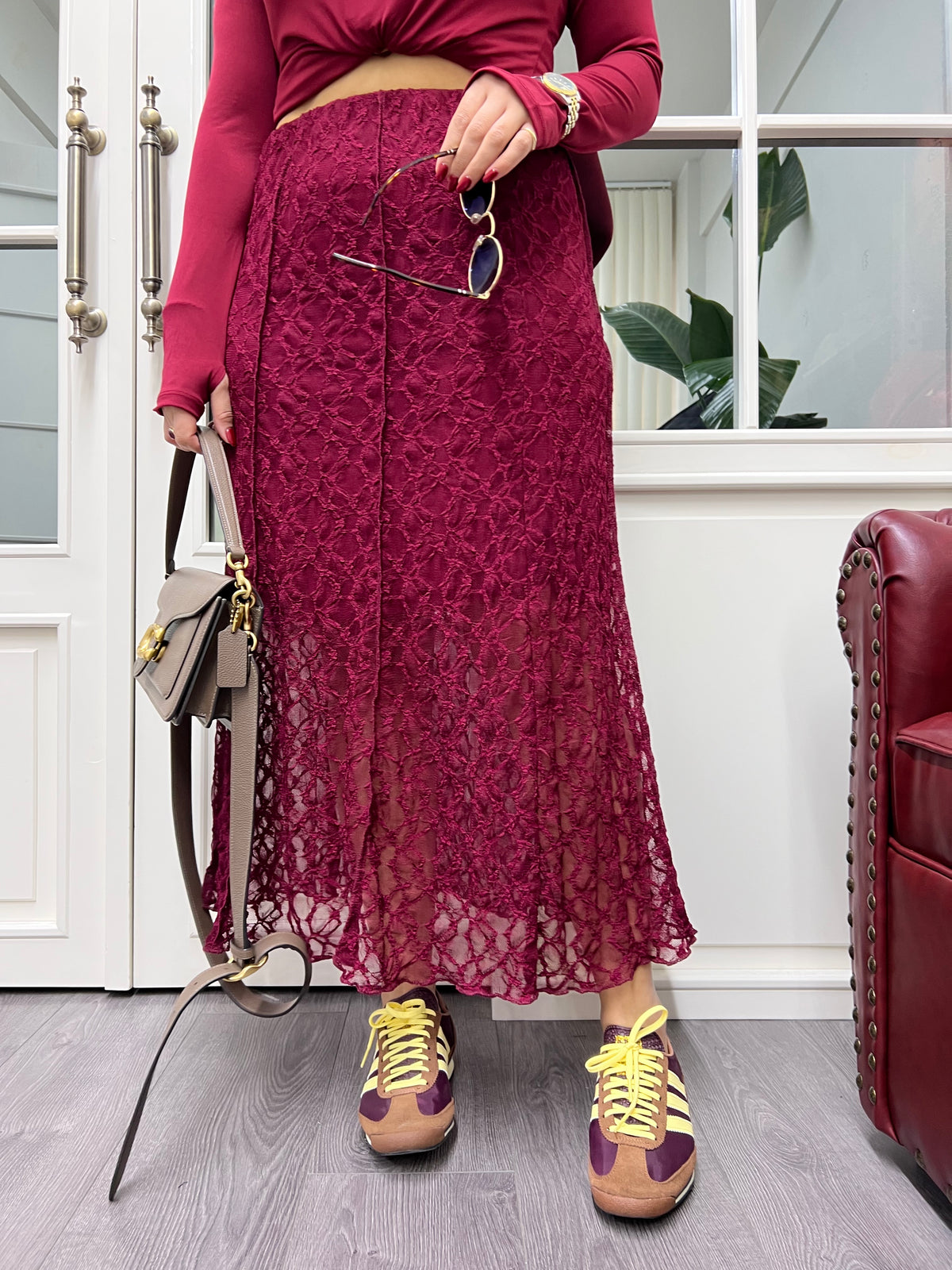 A01804 bordo likralı dantel etek