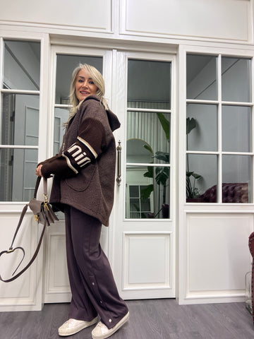 A02108 kahve buklet mont