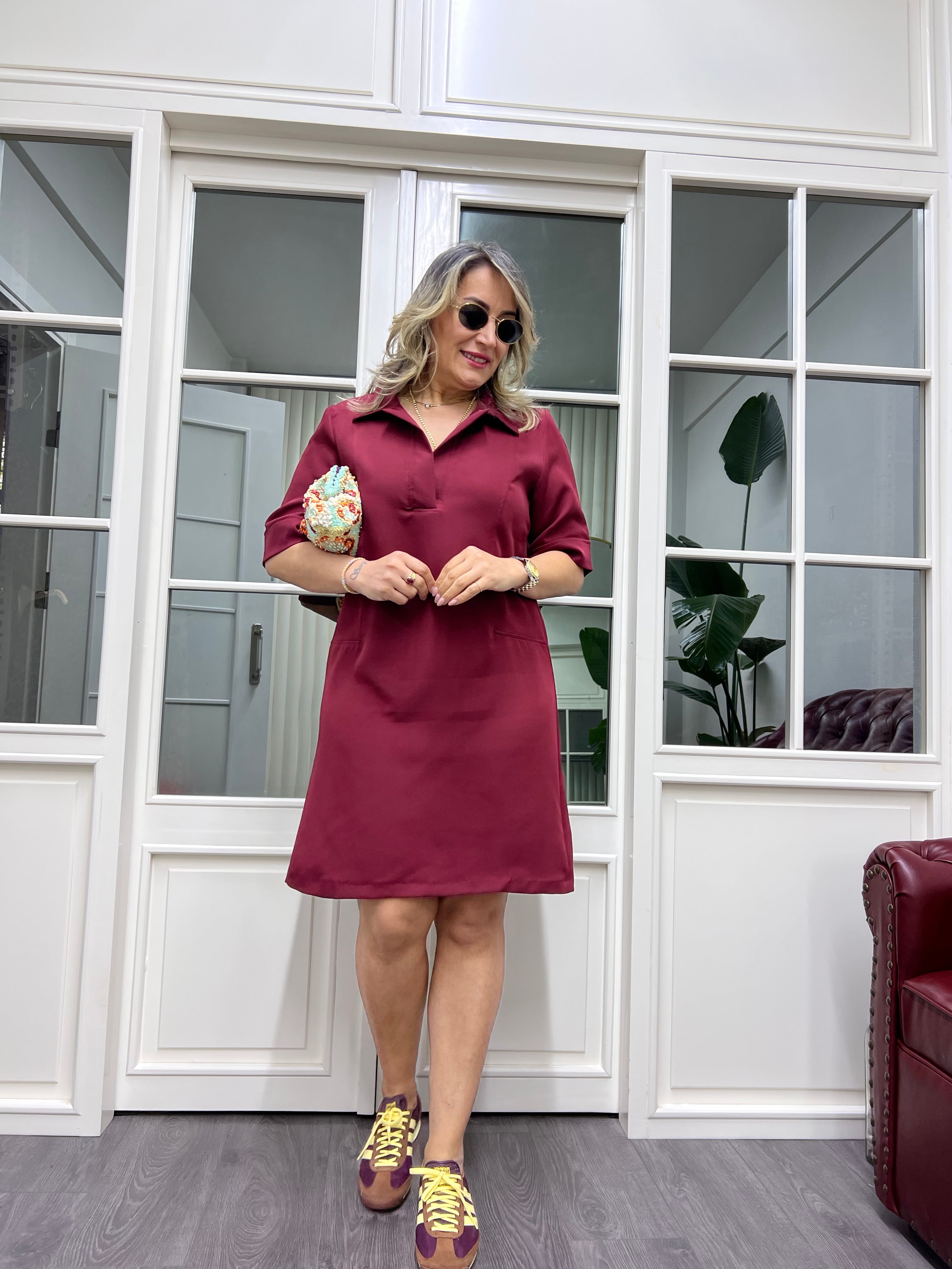 A01843 bordo yakalı kısa dokuma elbise